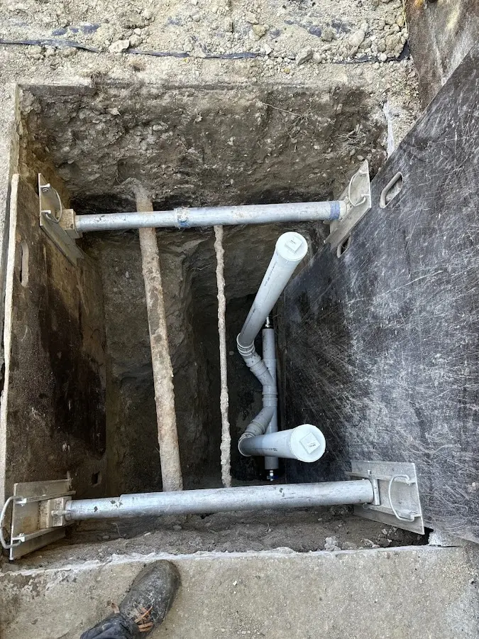 Experienced plumber completing Drain Cleaning work in Yucca Valley